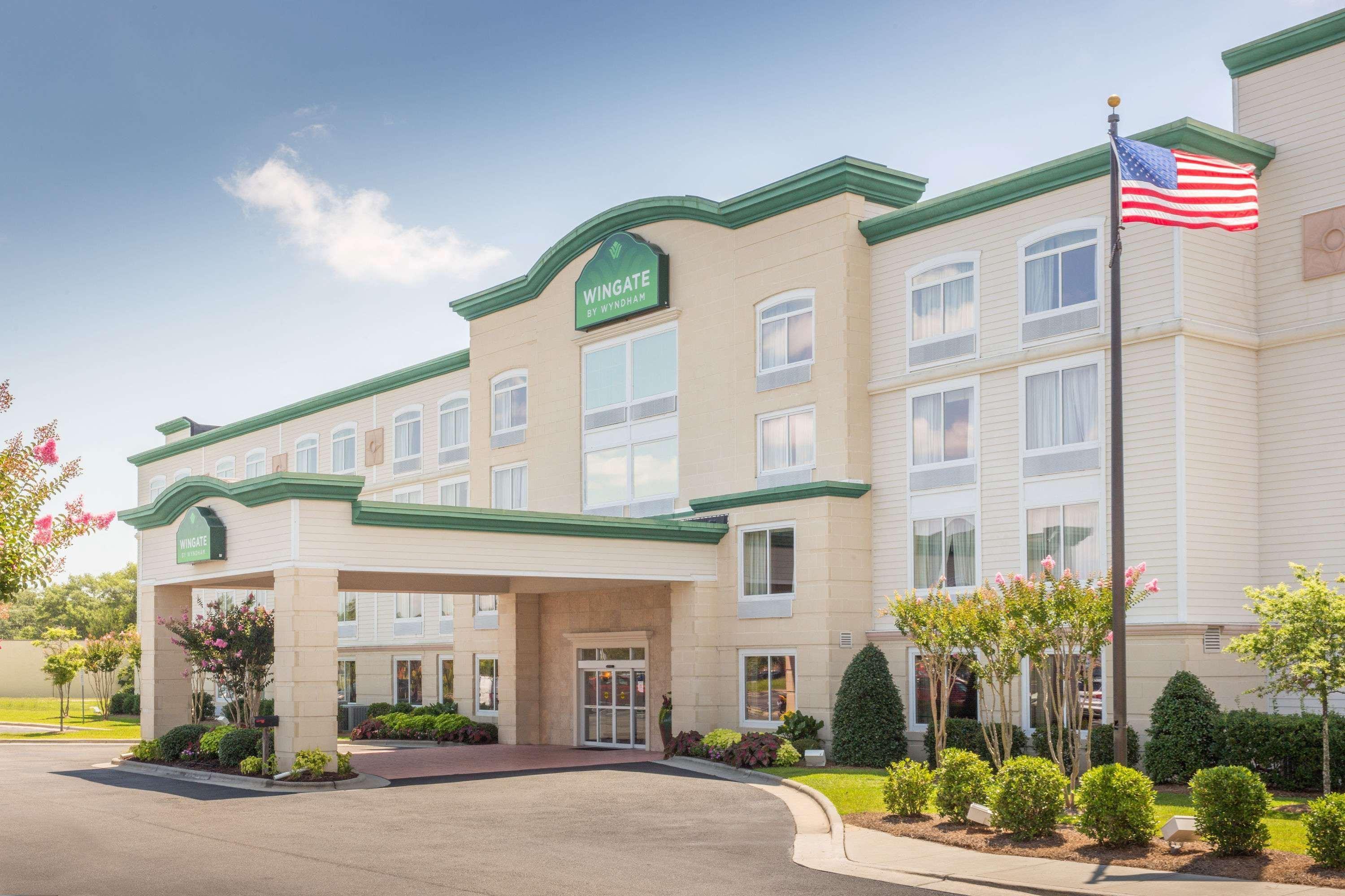Hotel Wingate By Wyndham Southport Exteriér fotografie