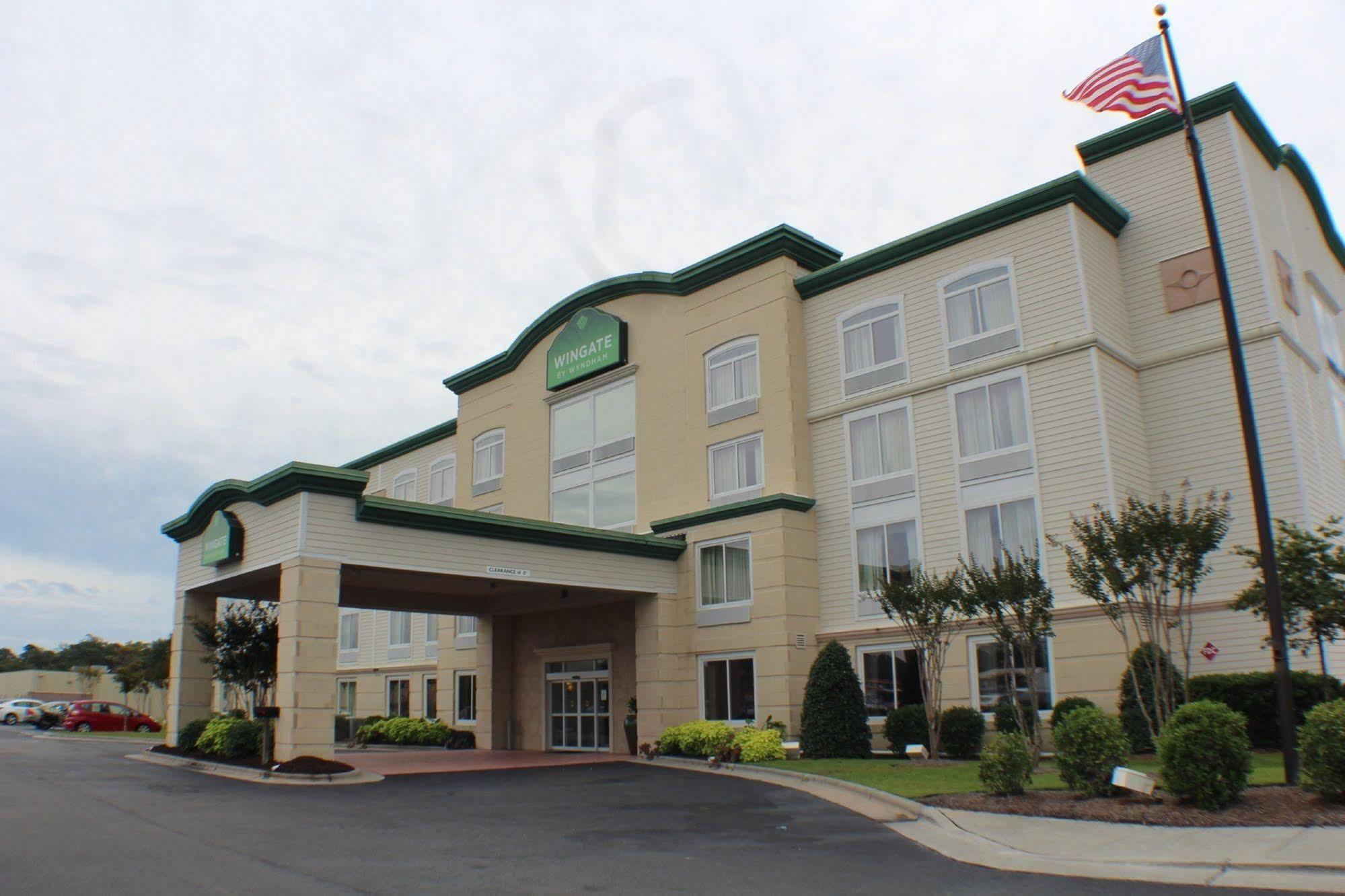 Hotel Wingate By Wyndham Southport Exteriér fotografie
